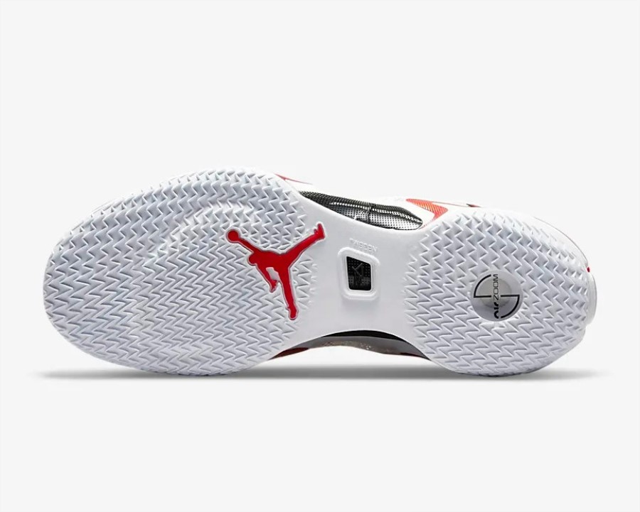 エア ジョーダン 36 サイキック エネルギー ホワイト ブラック ユニバーシティ レッド ジャパン