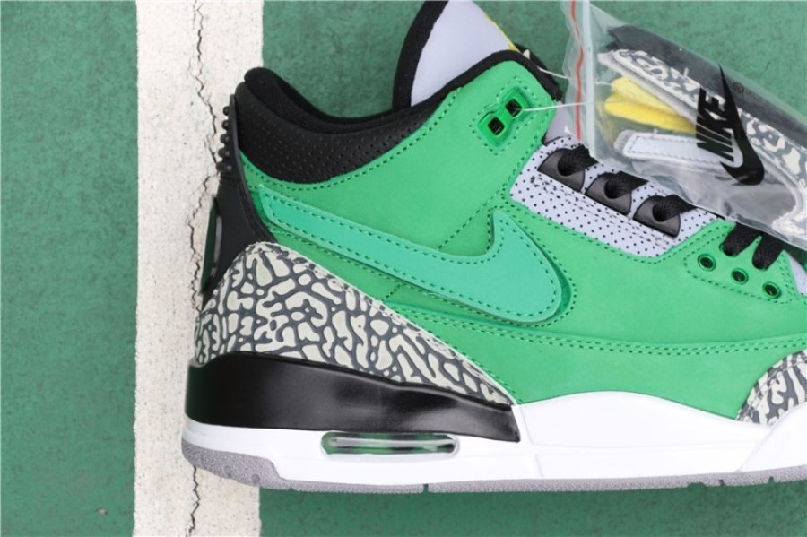 ナイキ エアジョーダン 3 レトロ ティンカー オレゴンダック ジャパン