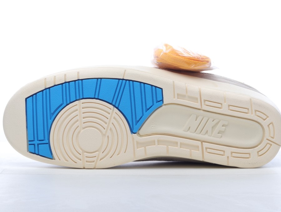 ユニオン X エア ジョーダン 2 レトロ Sp ラタン サイレン レッド ビーチ オレンジ ピール ジャパン