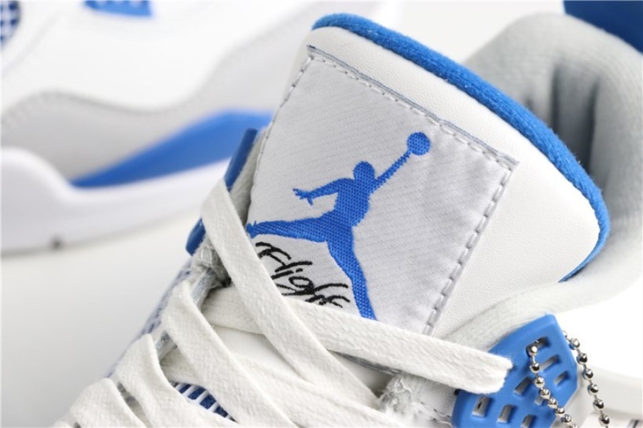 ナイキ エア ジョーダン 4 レトロ OG ミリタリー ブルー ジャパン