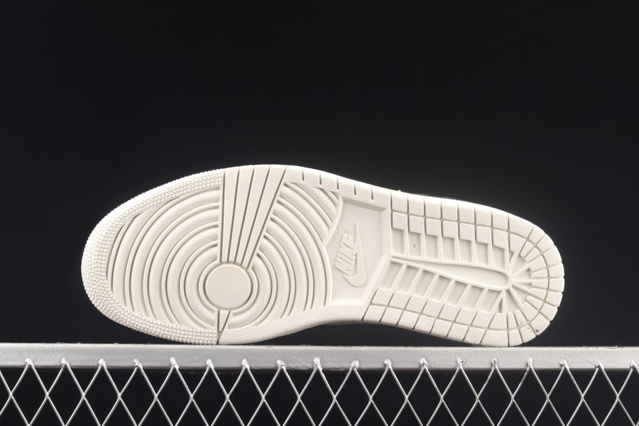 トラビス スコット X フラグメント X エア ジョーダン 1 レトロ ハイ OG モカ ホワイト ブラック ジャパン