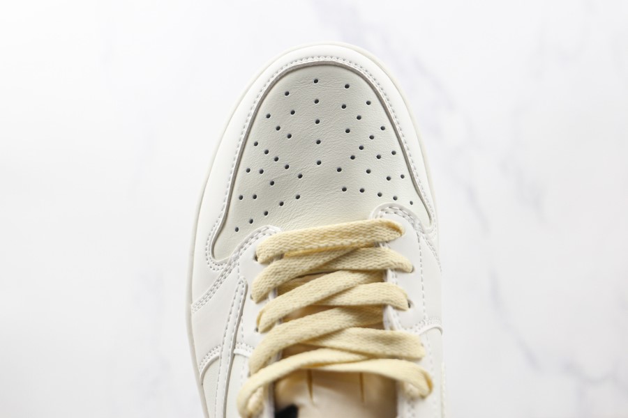 フラグメント デザイン X トラビス スコット X エア ジョーダン 1 レトロ ロー ホワイト ブルー ジャパン