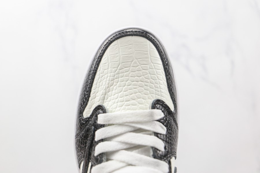 フラグメント X トラビス スコット X エア ジョーダン 1 ロー クロコダイル スキン ブラック ホワイト ジャパン