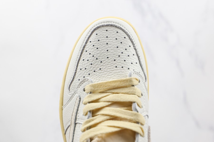 フラグメント X トラビス スコット X エア ジョーダン 1 LOW OG ホワイト グレー ジャパン