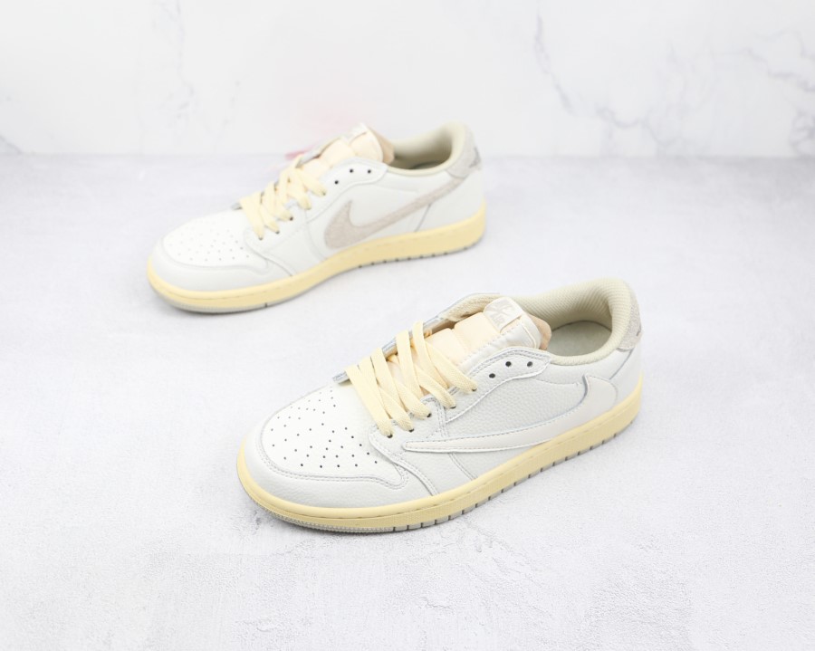 フラグメント X トラビス スコット X エア ジョーダン 1 LOW OG ホワイト グレー ジャパン