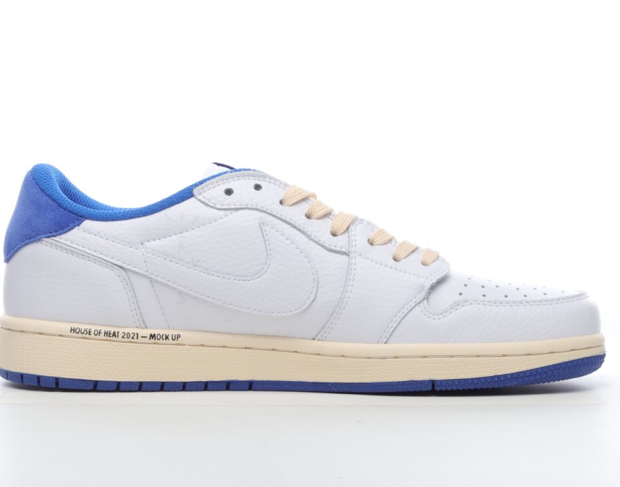 フラグメント X トラビス スコット X エア ジョーダン 1 ロー ホワイト クリーム ロイヤル ブルー ジャパン