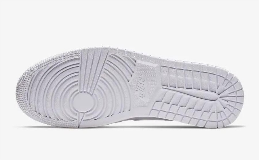 ナイキ エア ジョーダン 1 ロー ピュア ホワイト ジャパン