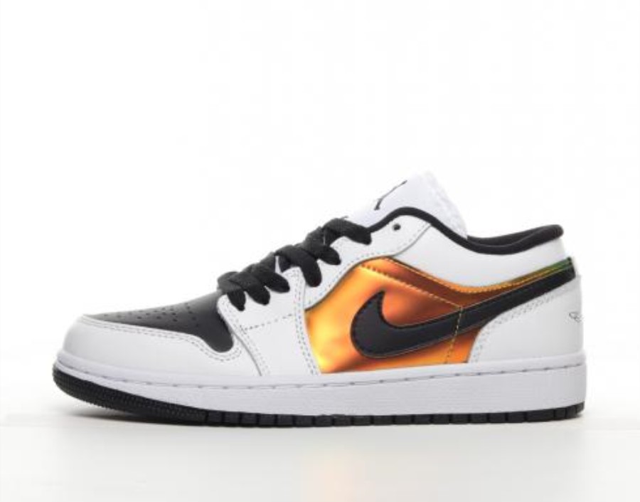 ナイキ エア ジョーダン 1 ロー ホワイト ブラック メタリック ゴールド ジャパン