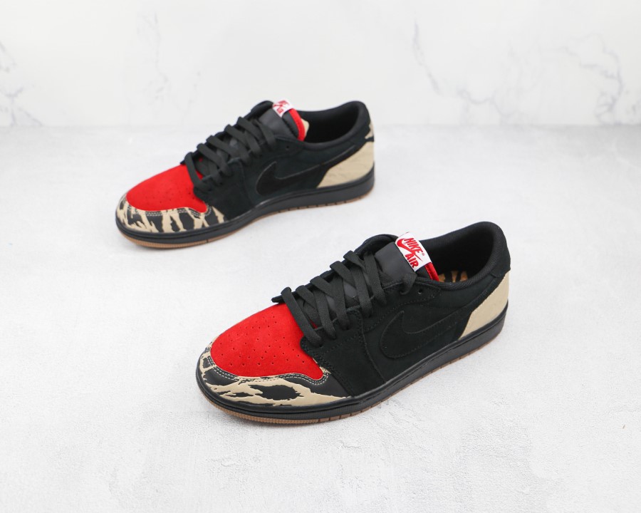 ソレフライ X エア ジョーダン 1 ロー カーニボー ブラック レッド ブラウン ジャパン