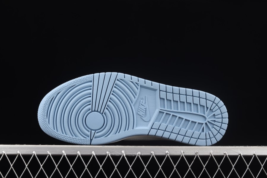 トラビス スコット X エア ジョーダン 1 ロー ブルー ホワイト シューズ ジャパン