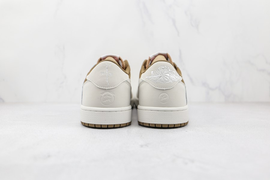 トラビス スコット X エア ジョーダン 1 ロー ブラウン ホワイト シューズ ジャパン