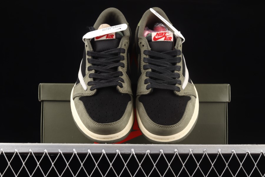 トラビス スコット X エア ジョーダン 1 ロー ダーク グリーン ユニバーシティ レッド ブラック ジャパン