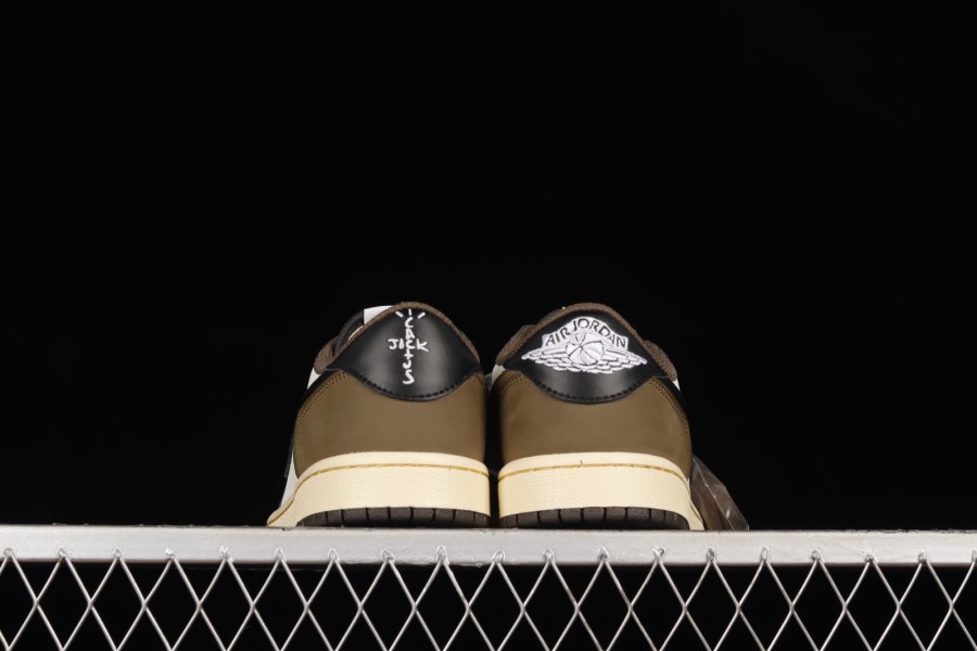 トラビス スコット X エア ジョーダン 1 ロー ダーク モカ ブラック ジャパン