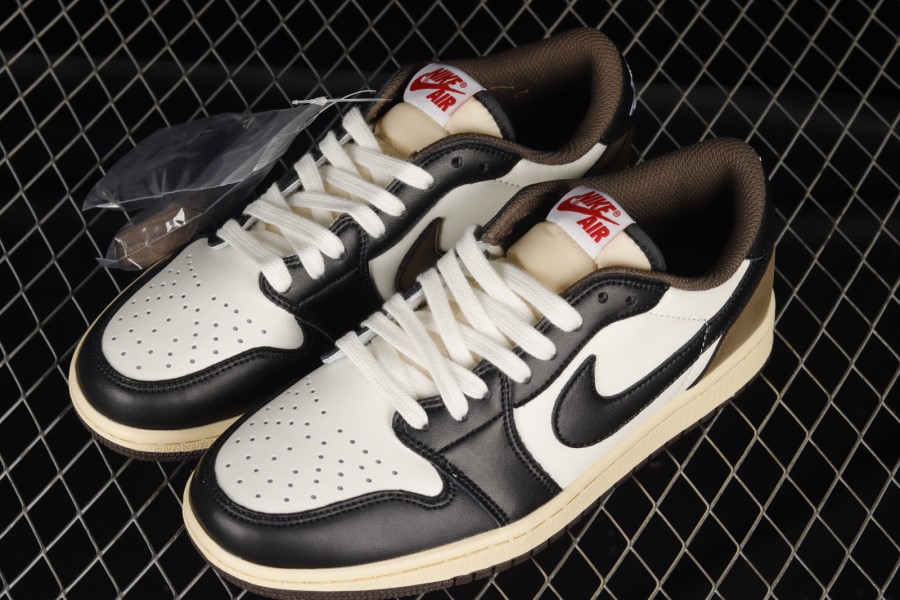 トラビス スコット X エア ジョーダン 1 ロー ダーク モカ ブラック ジャパン