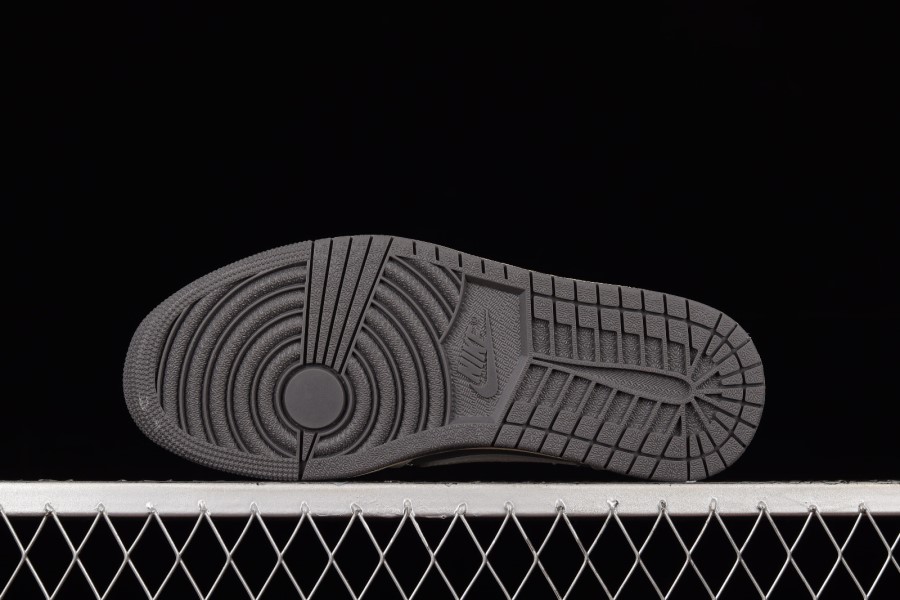 トラビス スコット X エア ジョーダン 1 LOW OG ホワイト ダークブラウン ブラック ジャパン