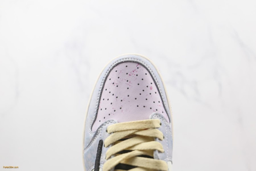 トラビス スコット X エア ジョーダン 1 レトロ ロー ユニバーシティ レッド ホワイト ブラック ジャパン