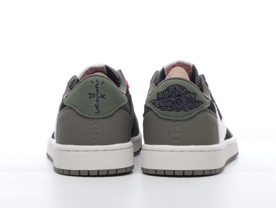 トラビス スコット X フラグメント X エア ジョーダン 1 ロー グリーン レッド ブラック ジャパン