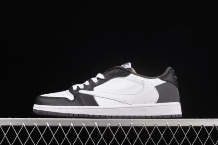 トラビス スコット X フラグメント X エア ジョーダン 1 LOW ミリタリー ブルー ホワイト ブラック ジャパン