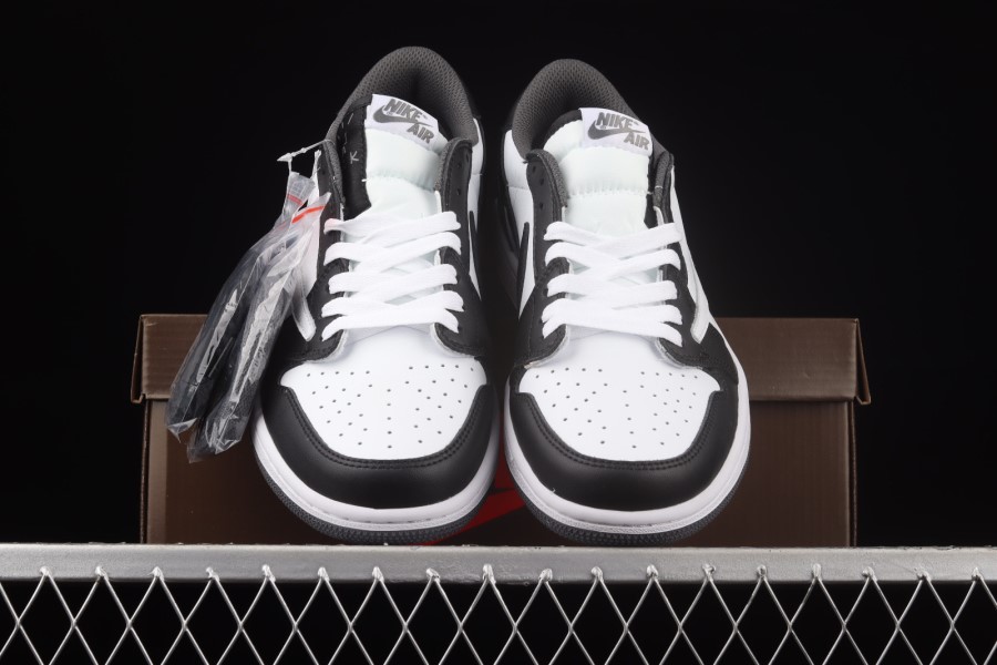 トラビス スコット X フラグメント X エア ジョーダン 1 LOW ミリタリー ブルー ホワイト ブラック ジャパン