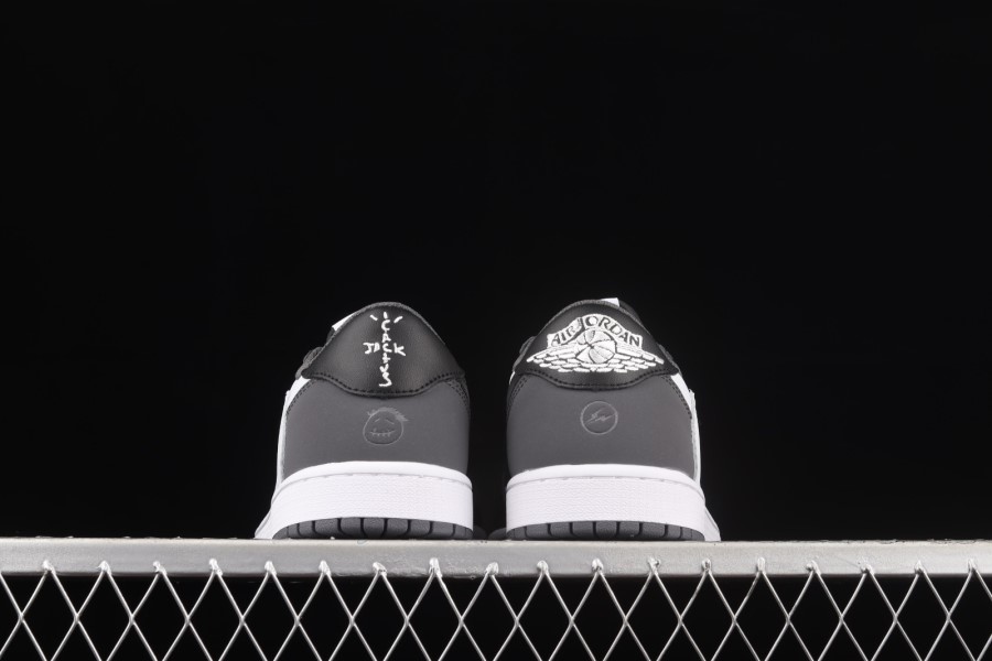 トラビス スコット X フラグメント X エア ジョーダン 1 LOW ミリタリー ブルー ホワイト ブラック ジャパン