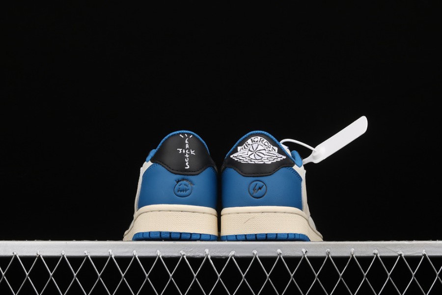 トラビス スコット X フラグメント X エア ジョーダン 1 ロー ミリタリー ブルー ジャパン