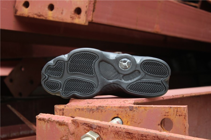 エア ジョーダン ホライズン ロー Aj13 トリプル ブラック ジャパン