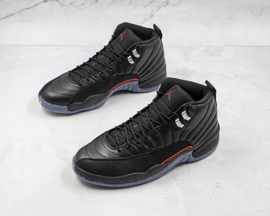 エア ジョーダン 12 ユーティリティ ブラック ブライト クリムゾン ホワイト ジャパン