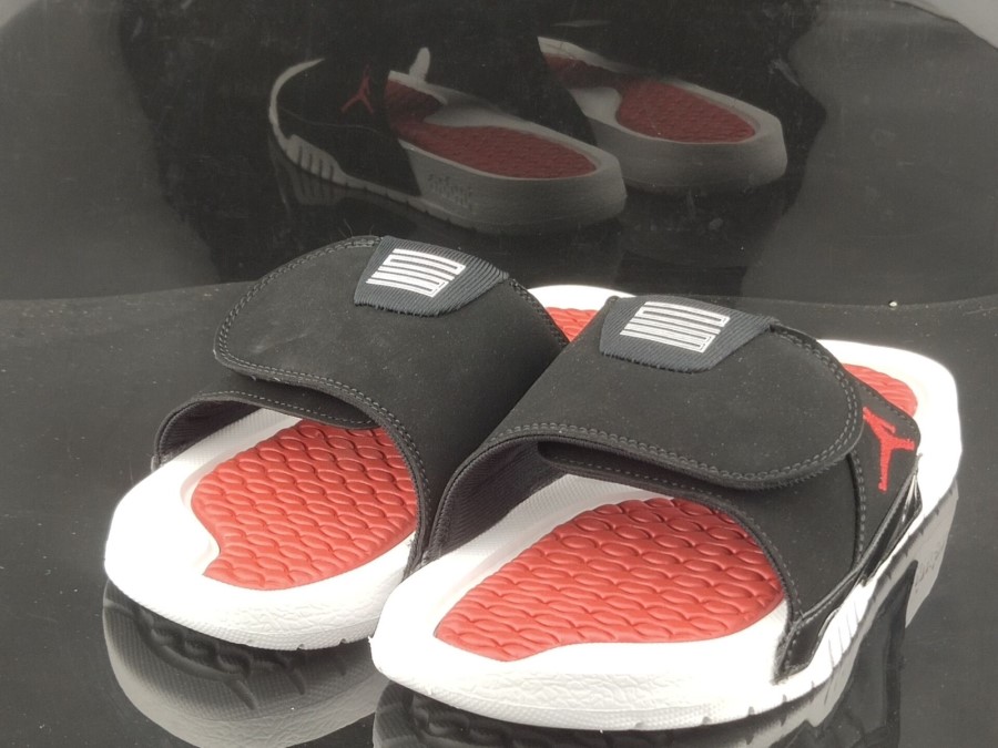 エア ジョーダン ハイドロ 11 レトロ スライド Gs ブレッド ホワイト ブラック バーシティ レッド ジャパン