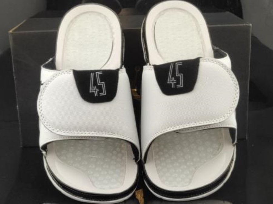 エア ジョーダン ハイドロ 11 レトロ スライド ホワイト コンコード ブラック ジャパン