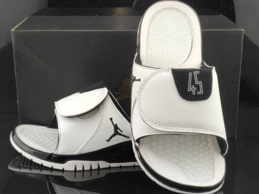 エア ジョーダン ハイドロ 11 レトロ スライド ホワイト コンコード ブラック ジャパン