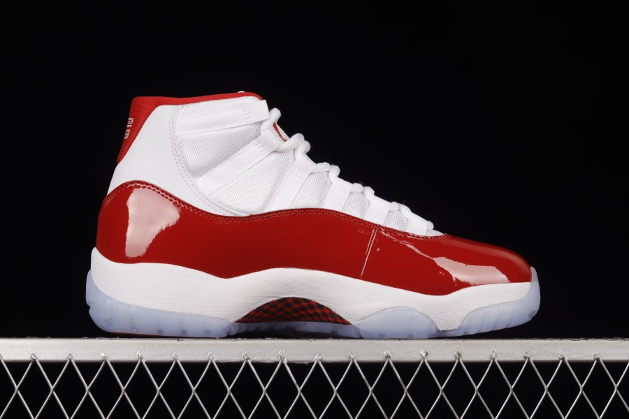 エア ジョーダン 11 チェリー バーシティ レッド ホワイト ブラック ジャパン