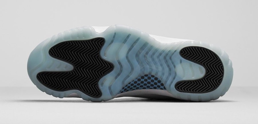 エアジョーダン11レジェンドブルーホワイトブラックジャパン