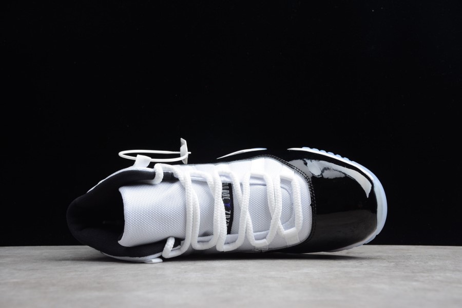 ナイキ エア ジョーダン 11 コンコード レトロ XI OG ホワイト ブラック ジャパン