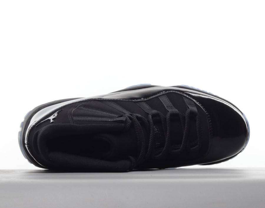 ナイキ エア ジョーダン 11 レトロ キャップ アンド ガウン ブラック ブラック ジャパン