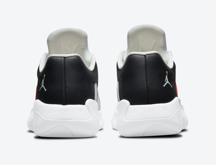 エア ジョーダン 11 Cmft ロー ベアリー グリーン ホワイト ブラック ジャパン