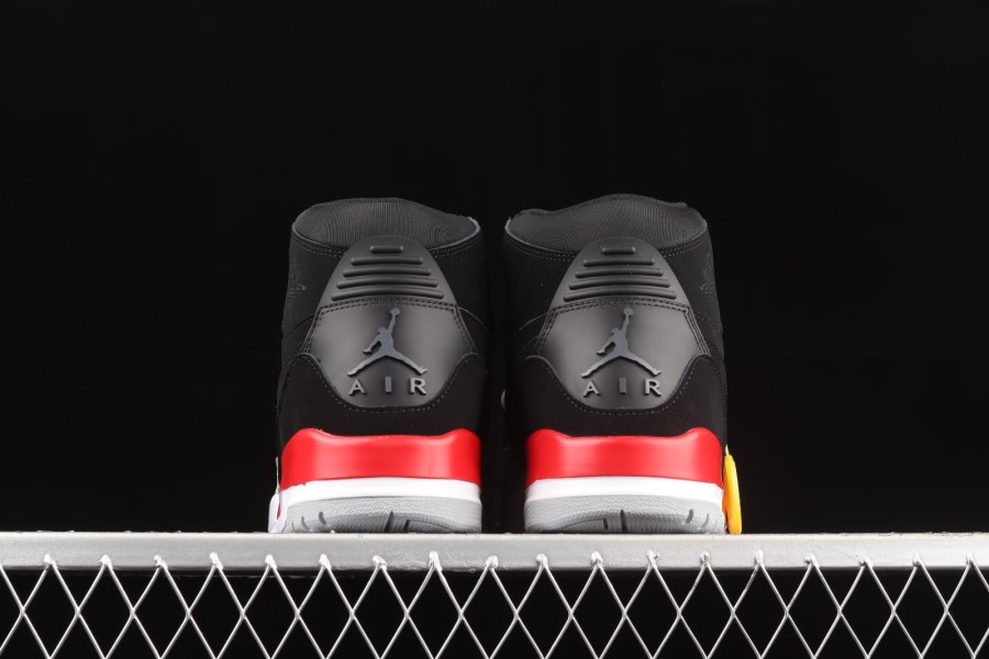 エア ジョーダン レガシー 312 ブラック スエード ファイヤーレッド セメントグレー ジャパン