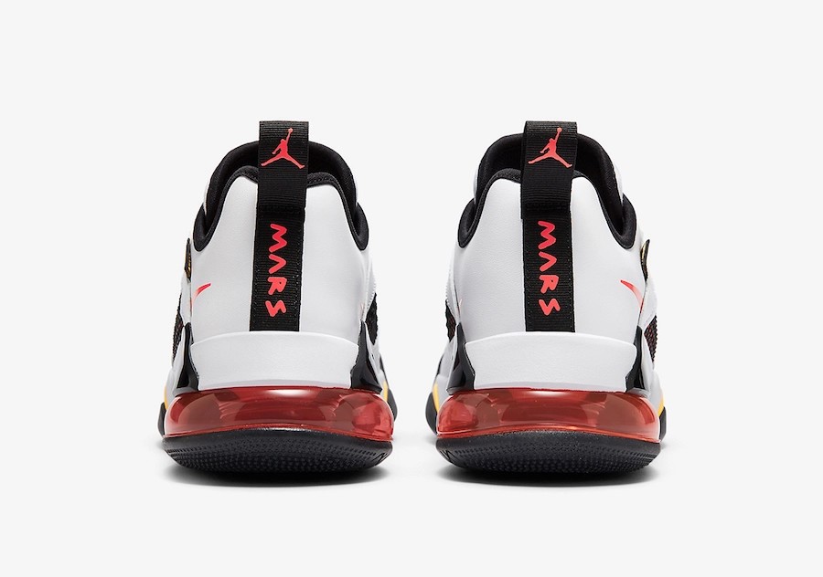 エア ジョーダン マーズ 270 ロー ホワイト ジェイド オレンジ ブラック ジャパン