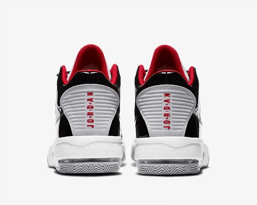 エア ジョーダン マックス オーラ 2 ブラック セメント ホワイト ウルフ グレー ジム レッド ジャパン