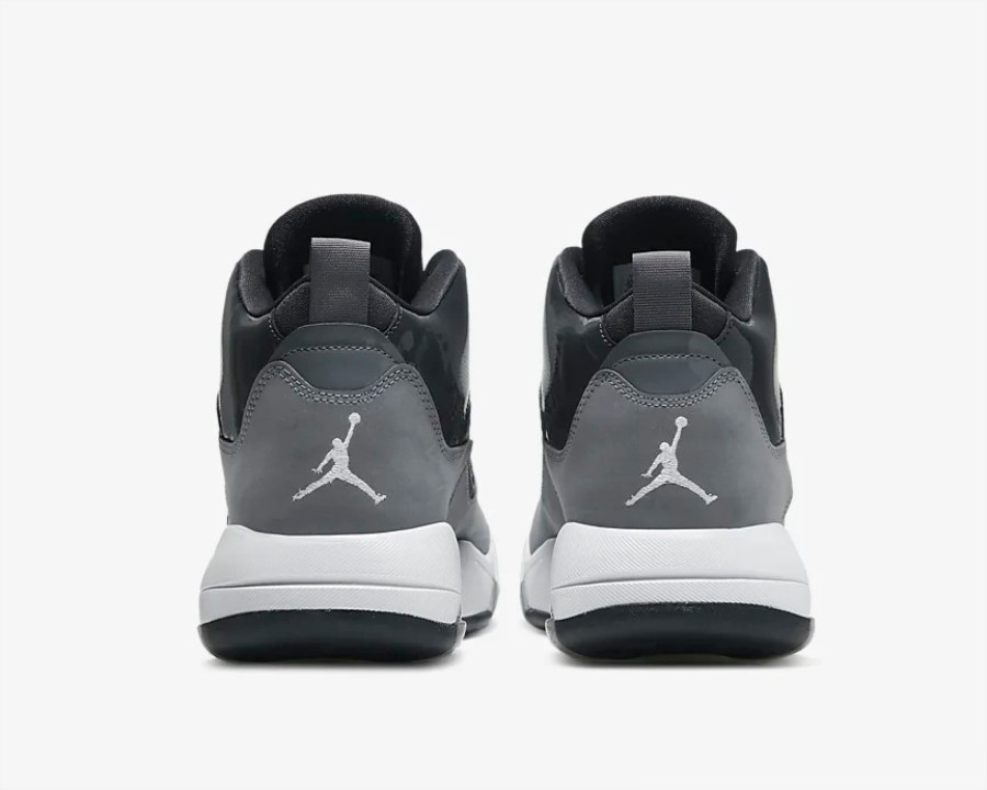 エア ジョーダン マキシン 200 ダーク スモーク グレー ホワイト ジャパン