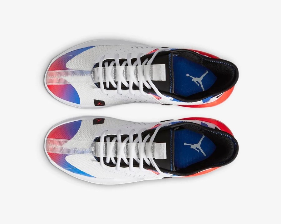 エア ジョーダン リアクト エレベーション ホワイト ブラック 赤外線 ハイパー ロイヤル ジャパン