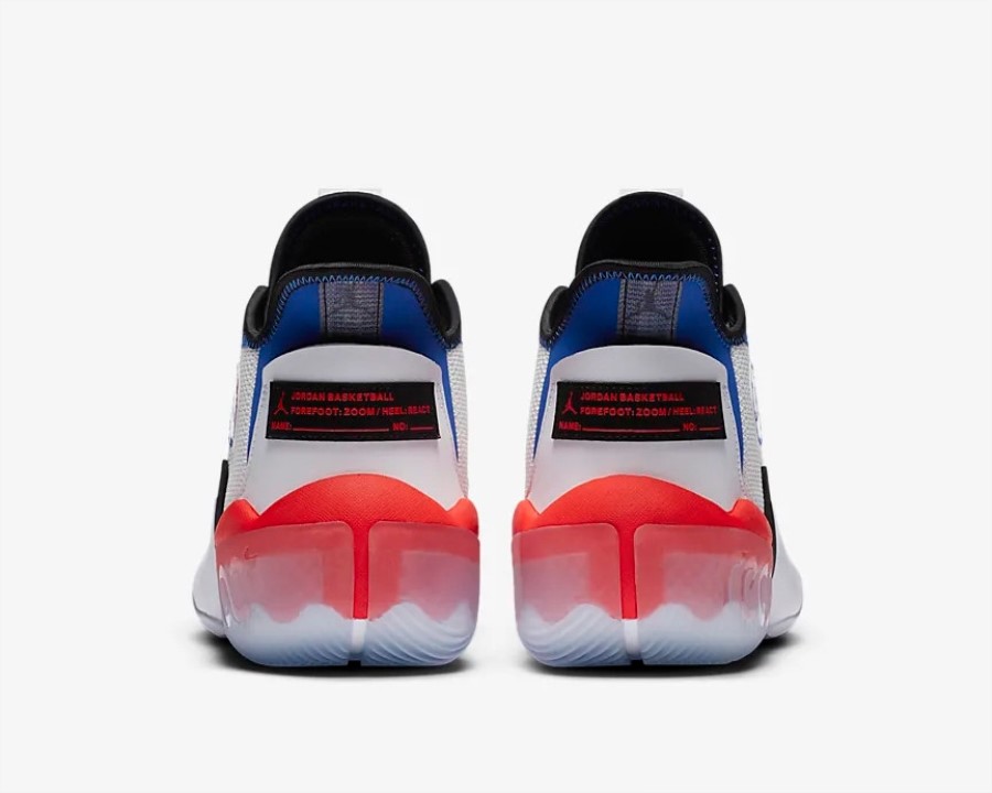 エア ジョーダン リアクト エレベーション ホワイト ブラック 赤外線 ハイパー ロイヤル ジャパン