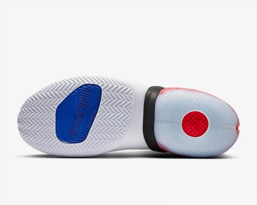 エア ジョーダン リアクト エレベーション ホワイト ブラック 赤外線 ハイパー ロイヤル ジャパン