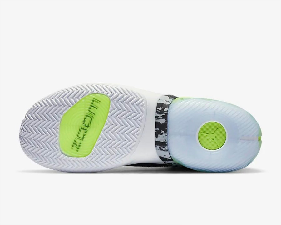 エア ジョーダン リアクト エレベーション ホワイト ライト スモーク ブラック マルチ ジャパン