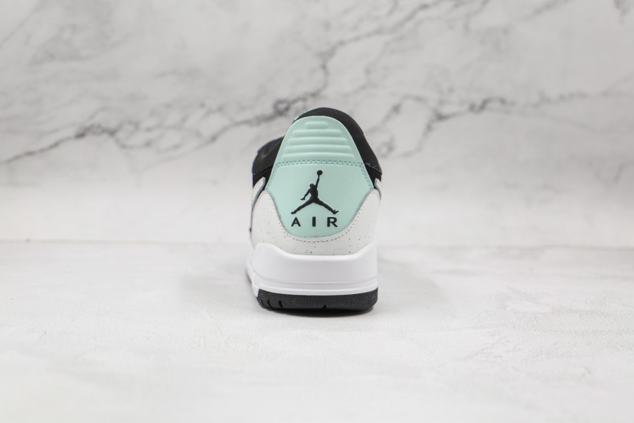 ナイキ エア ジョーダン レガシー 312 ロー ホワイト ブラック ミント ジャパン