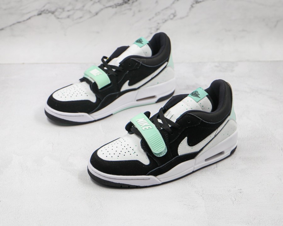 ナイキ エア ジョーダン レガシー 312 ロー ホワイト ブラック ミント ジャパン