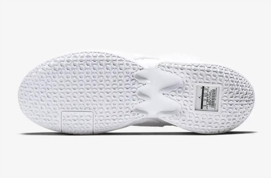 ナイキ エア ジョーダン ホワイ ノット ゼロ 2 ホワイト メタリック ゴールド ホワイト ジャパン