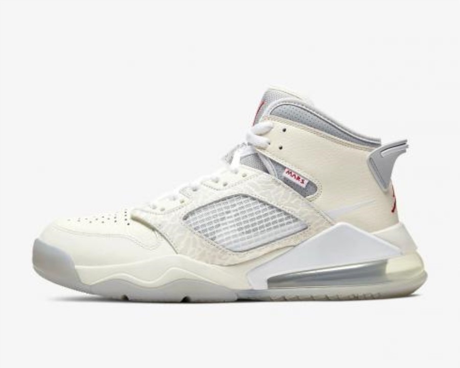 スニーカーズスタッフ X エア ジョーダン マーズ 270 ホワイト ピュア プラチナ ウルフ グレー ジャパン